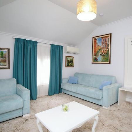 Art Hotel Тирана Экстерьер фото