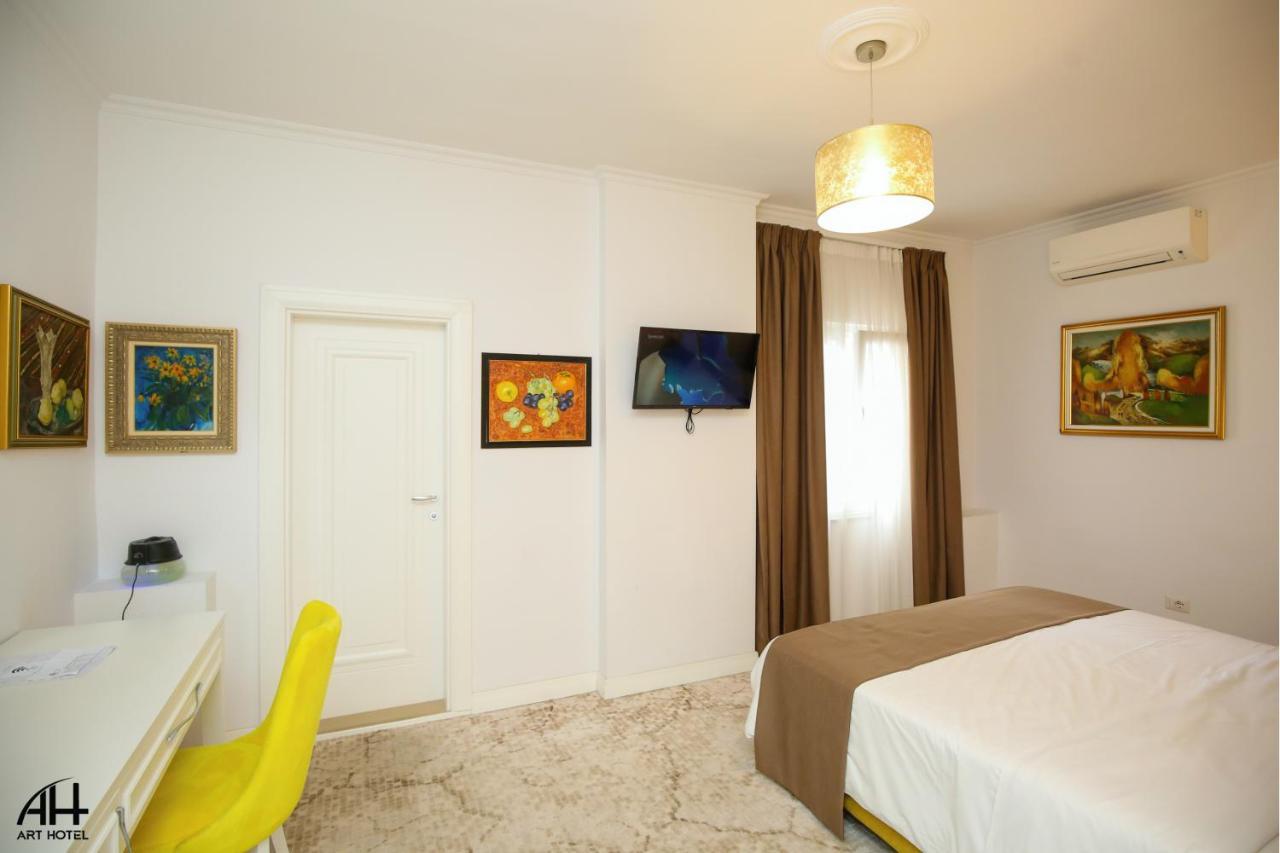 Art Hotel Тирана Экстерьер фото