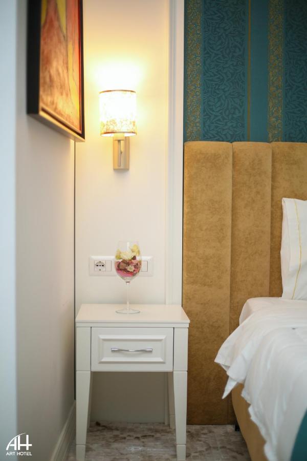 Art Hotel Тирана Экстерьер фото