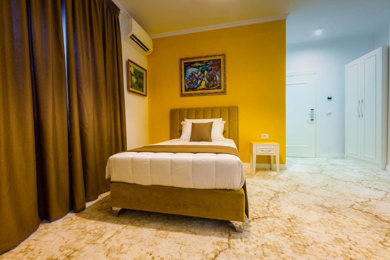 Art Hotel Тирана Экстерьер фото